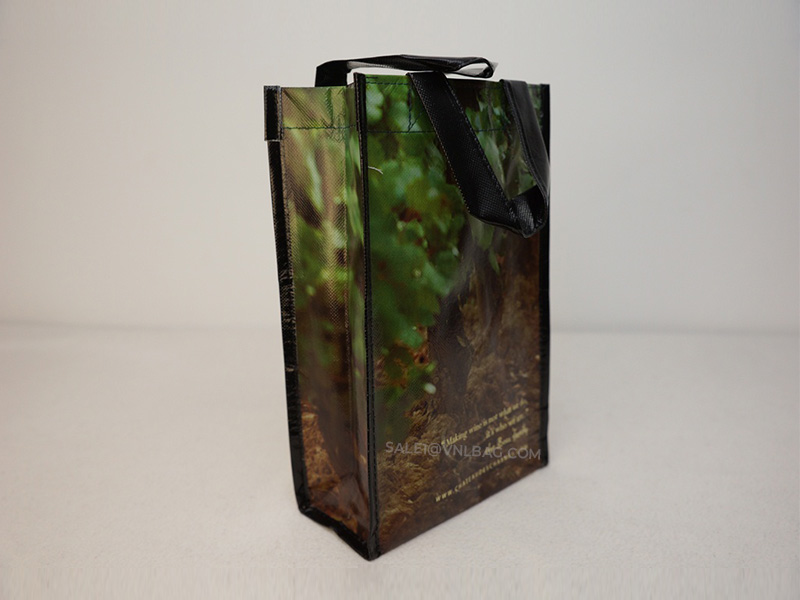 https://www.vnlbag.com/Bottle bag Non woven laminated 4 bottles